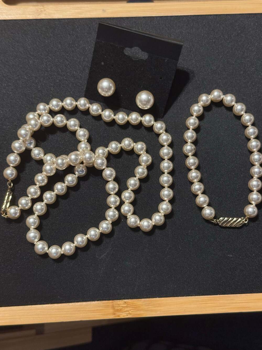 Glass Pearl Set. Necklace, Bracelet, Stud Earrings